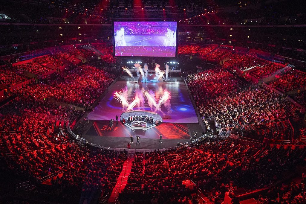 League of Legends chega ao nível mundial como um esporte virtual, movimento uma indústria gigantescas e atletas de todo o mundo.