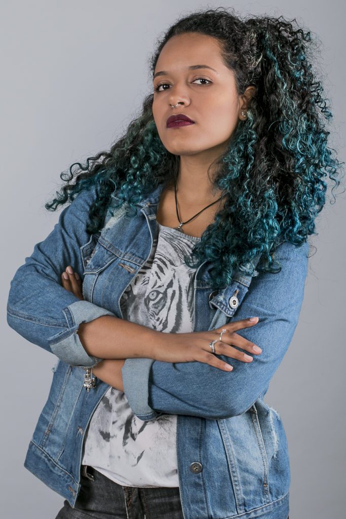 Para o mês da Consciêncie Negra e como um projeto pro AfroPUC, a colab Ana Luisa Santos fez um ensaio fotográfico apenas com pessoas negras.