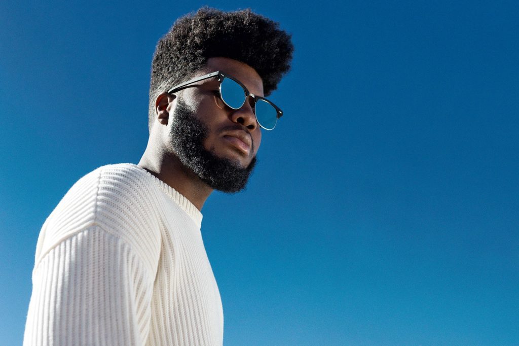 Depois de roubar os olhares do mundo da música, Khalid retorna com seu novo EP, 