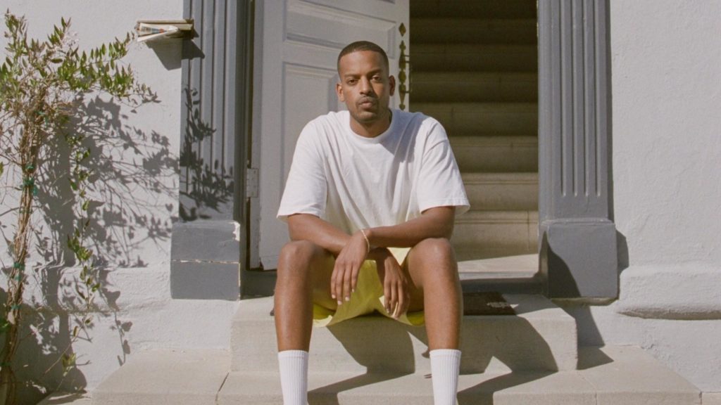Berhana é um cantor de R&B e pop de Atlanta, nos Estados Unidos, cuja carreira é bastante recente e o catálogo é curto, mas instigante.